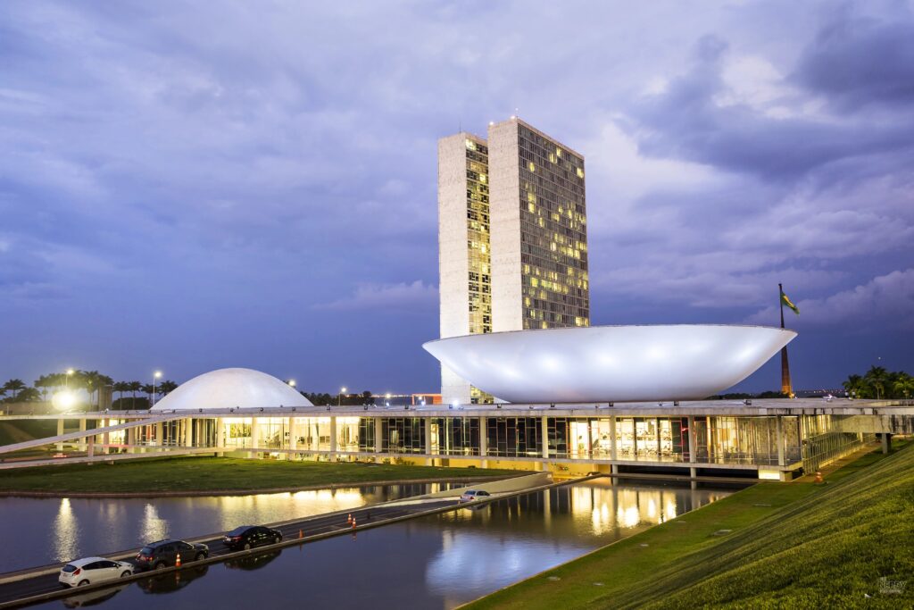 Brazil's National Congress building in Brasília at dusk, seat of power in the Brazil election 2026 Lula Bolsonaro campaign season