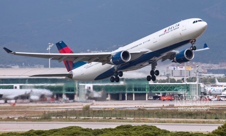 Delta jet taking off as Delta Q3 earnings miss estimates and the 2026 forecast is cut