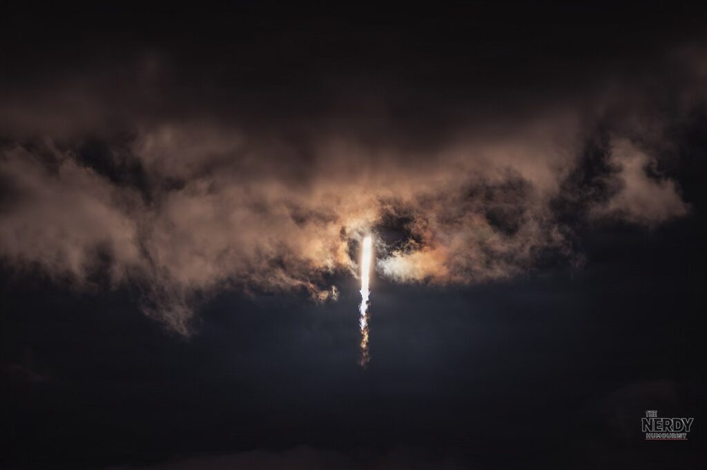 SpaceX Falcon 9 Starlink mission liftoff — SpaceX spectrum deal builds Starlink Mobile network
