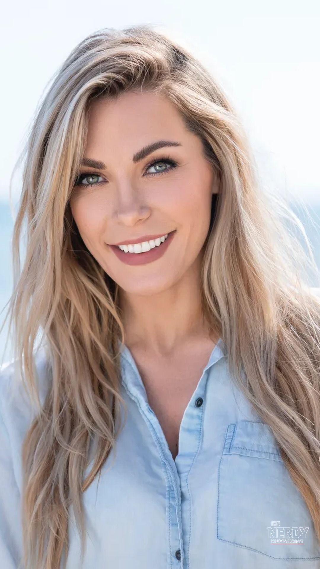 Crystal Hefner in an outdoor portrait; her public DM to Jessica Biel sparked the Crystal Hefner Jessica Biel debate over Playmates