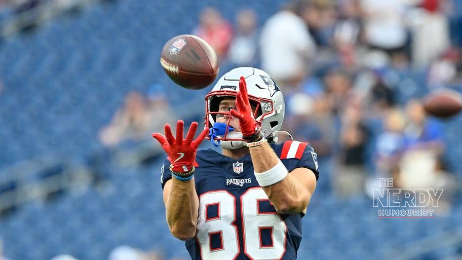 Patriots receiver Efton Chism III in action — his one-handed 23-yard TD catch sealed the Patriots' 29-26 win over the Bills