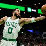 Jayson Tatum leads the Celtics past the Knicks 107-103 with 36 points
